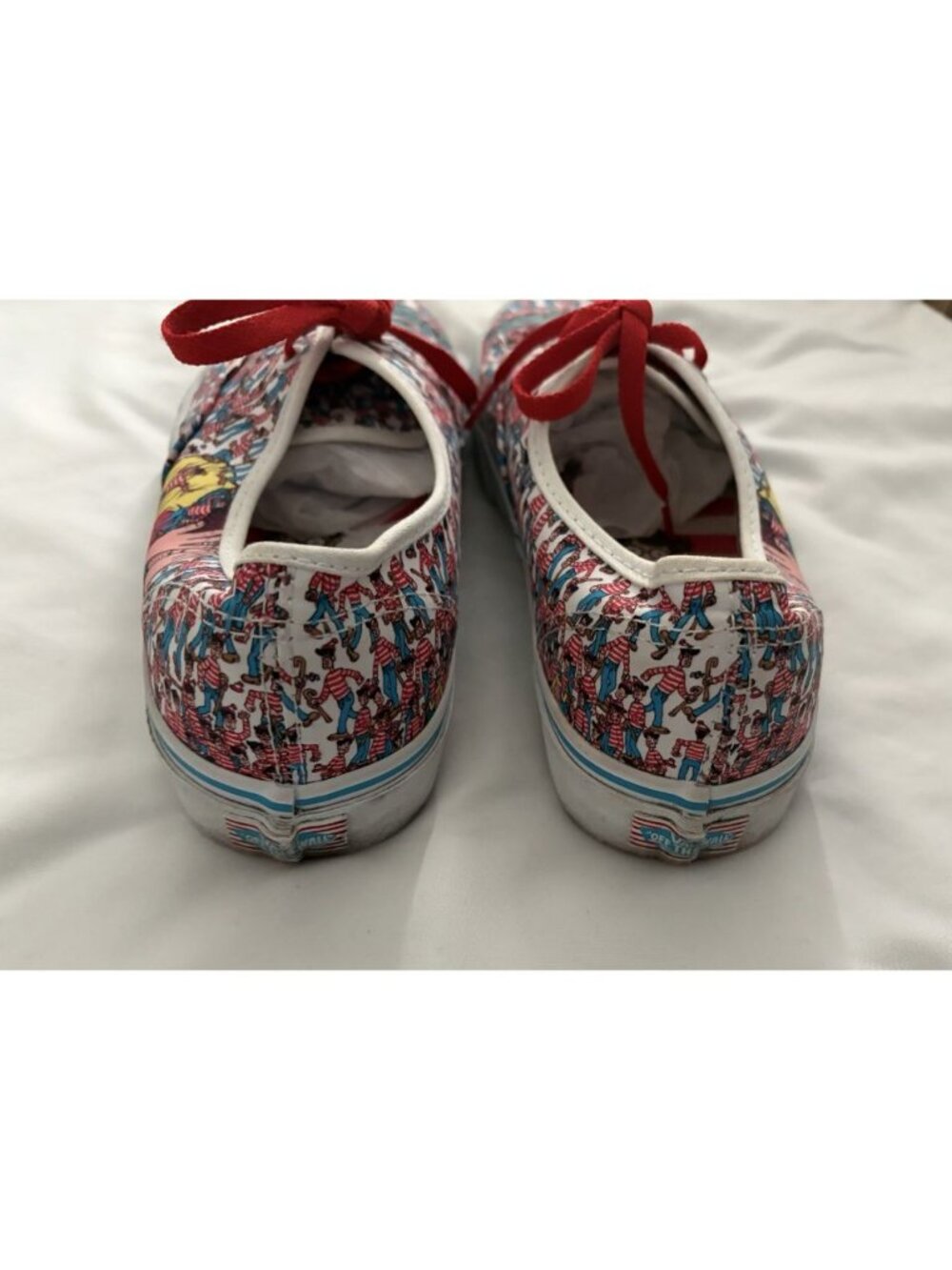 Vans x Where’s Waldo Sneaker Collab Mens 9.5/ Women’s 11 - Picture 2 of 7